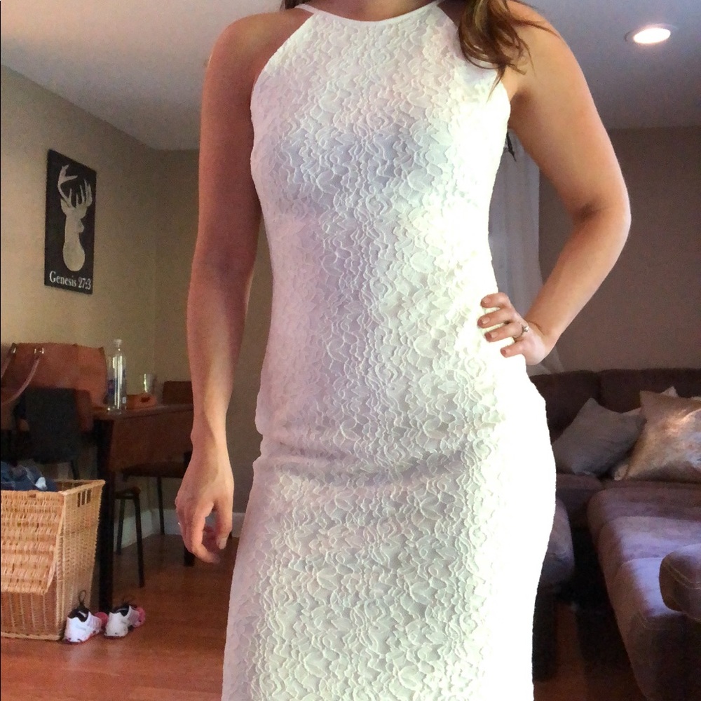 LULUS White lace dress
